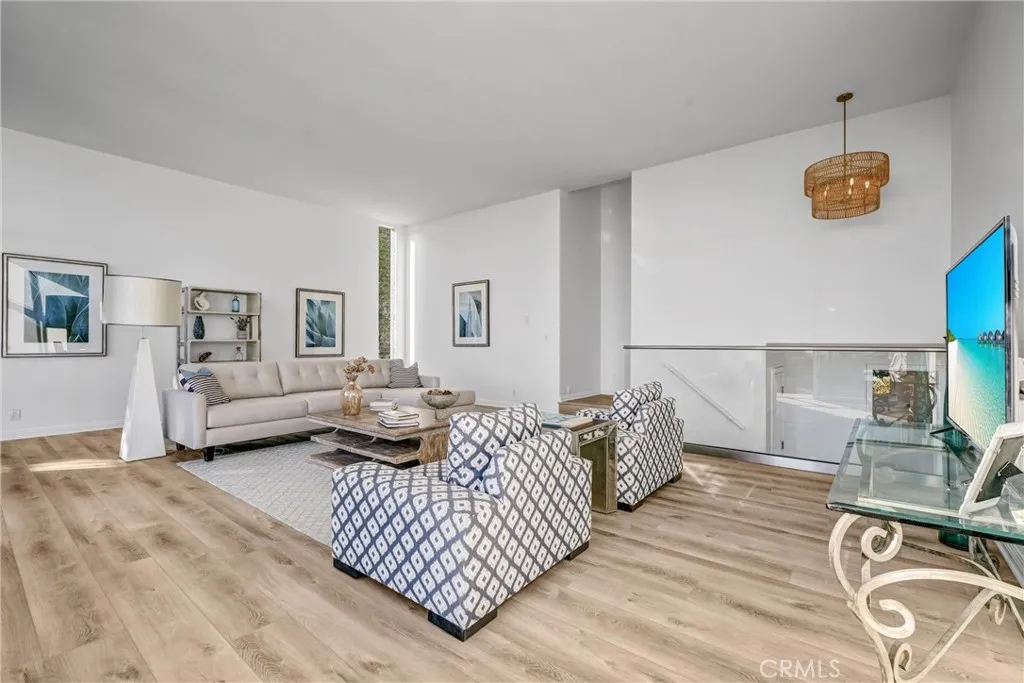 Dana Point, California 92629, United States, 4 Bedrooms Bedrooms, ,5 BathroomsBathrooms,Residential,Active,175999