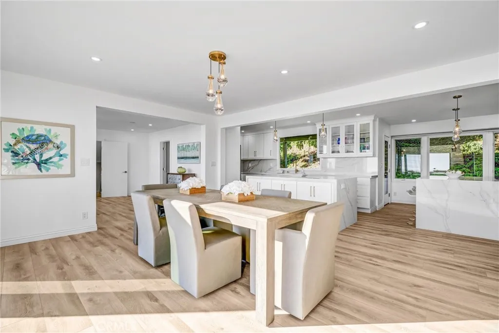 Dana Point, California 92629, United States, 4 Bedrooms Bedrooms, ,5 BathroomsBathrooms,Residential,Active,175999