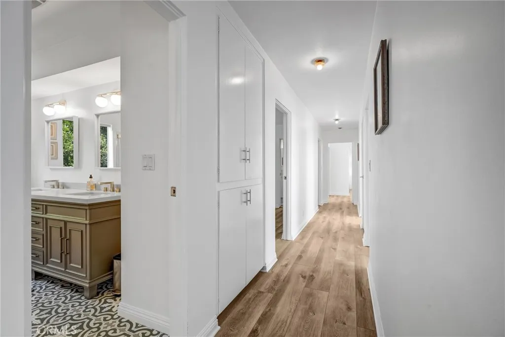 Dana Point, California 92629, United States, 4 Bedrooms Bedrooms, ,5 BathroomsBathrooms,Residential,Active,175999