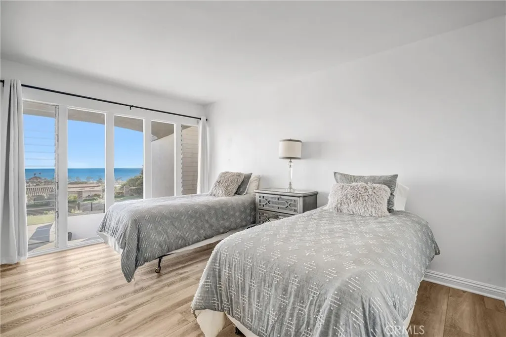 Dana Point, California 92629, United States, 4 Bedrooms Bedrooms, ,5 BathroomsBathrooms,Residential,Active,175999