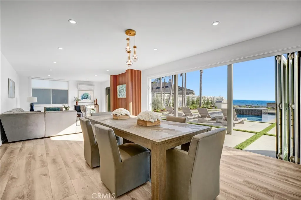 Dana Point, California 92629, United States, 4 Bedrooms Bedrooms, ,5 BathroomsBathrooms,Residential,Active,175999