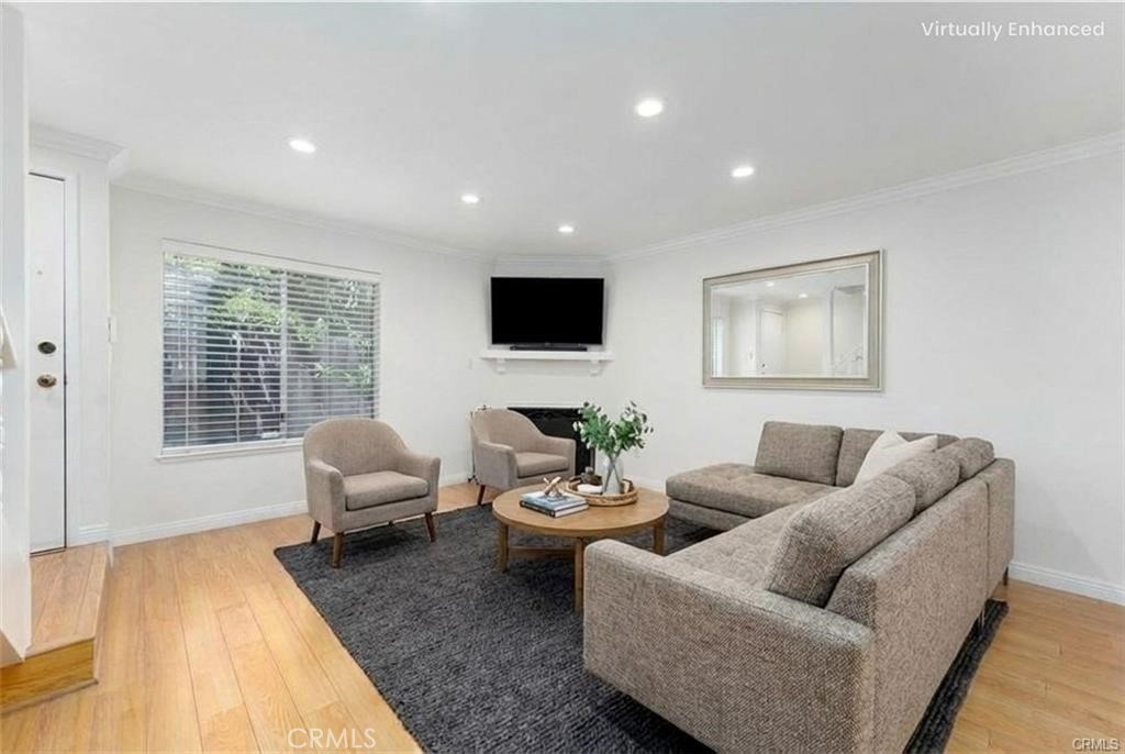408 N Catalina 6