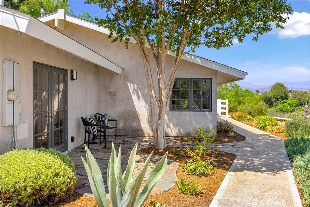 2201 Skyline Dr.