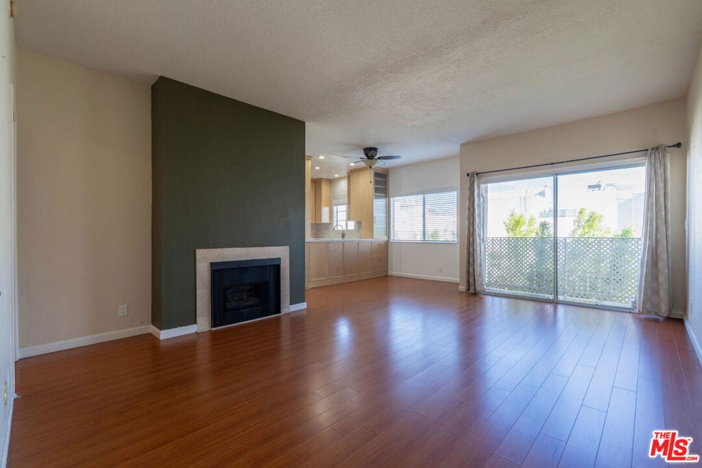 5135 Zelzah Avenue
