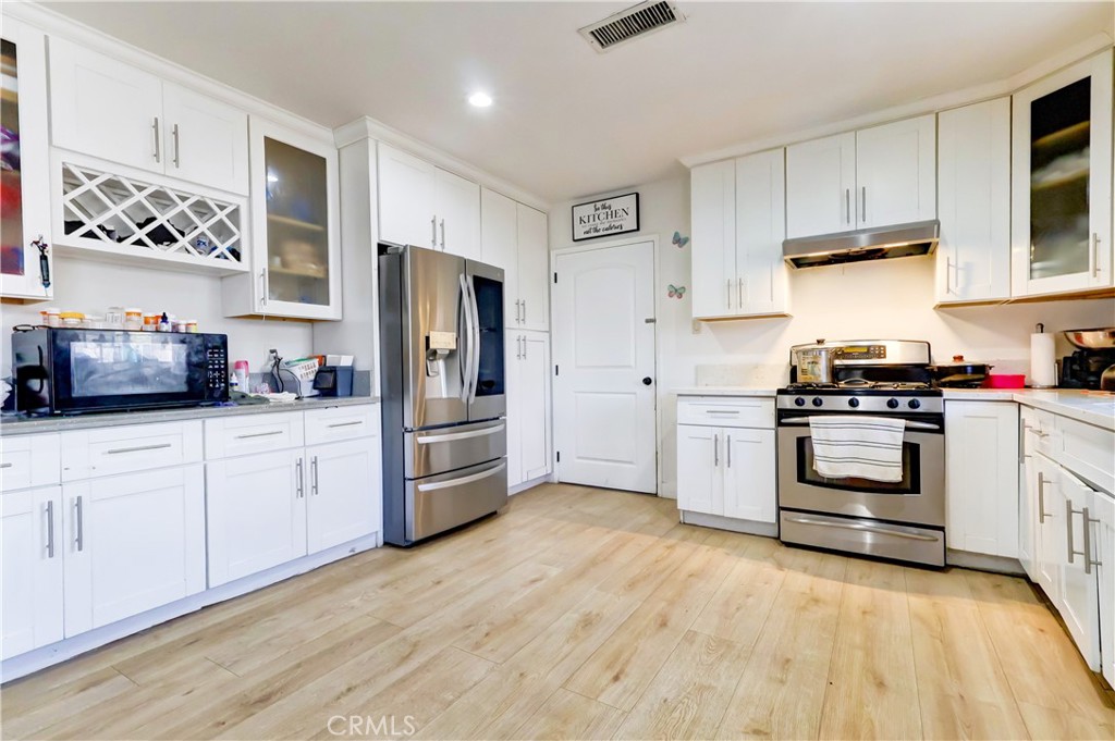 123 W Central