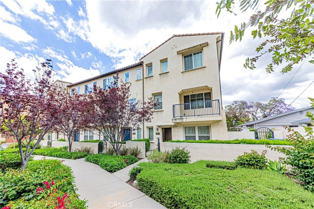 809 N Dalton 104