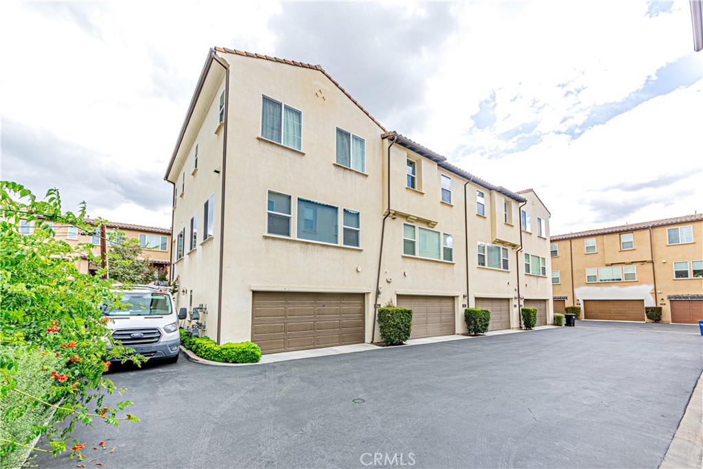 809 N Dalton 104