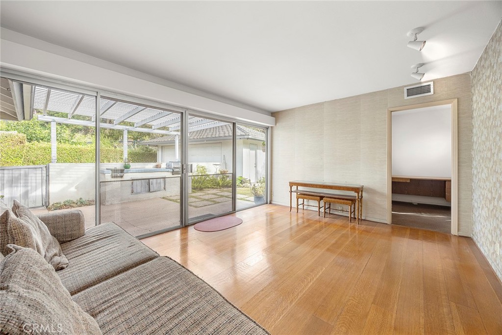 Country Hills East (CNHE) - Residential