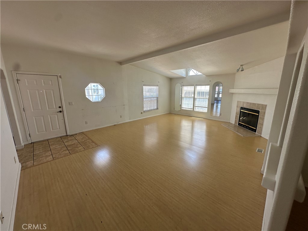 9080 Bloomfield Avenue 157