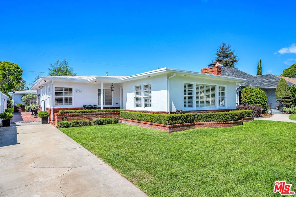 Photo of 2731 Kelton Avenue, Los Angeles, CA 90064 (MLS # 26685041)