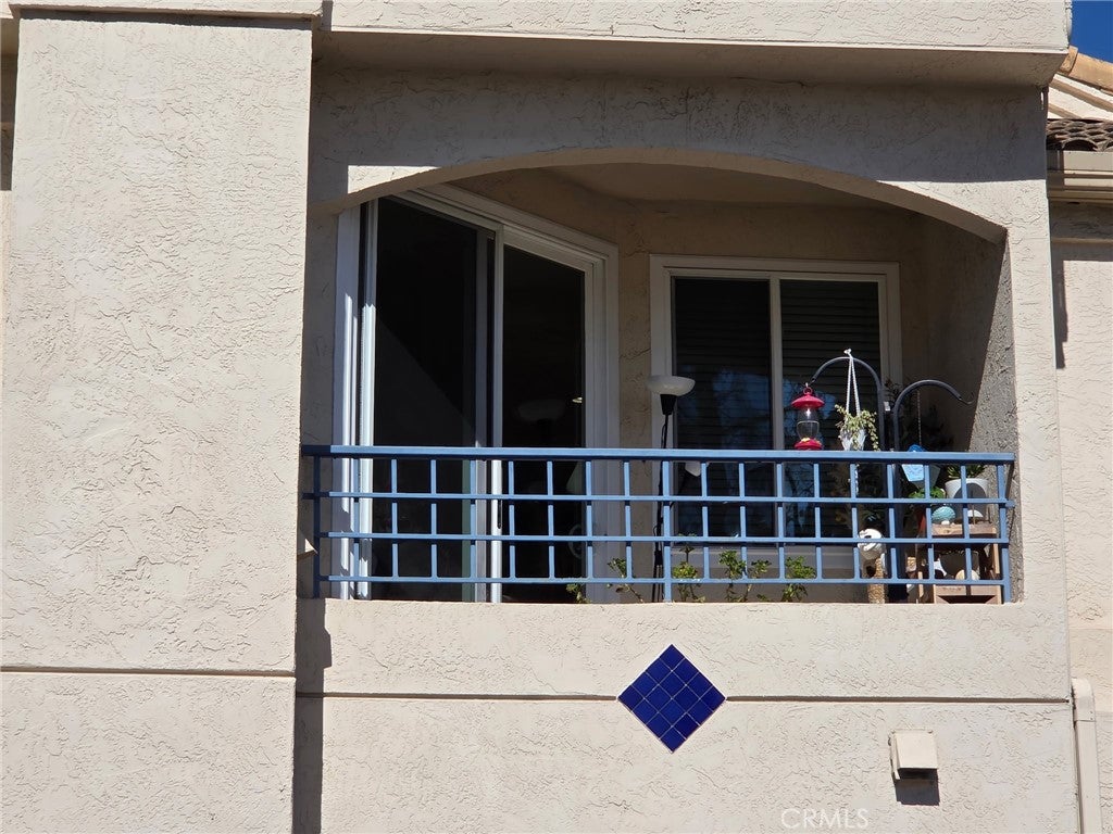 6131 Calle Mariselda 104