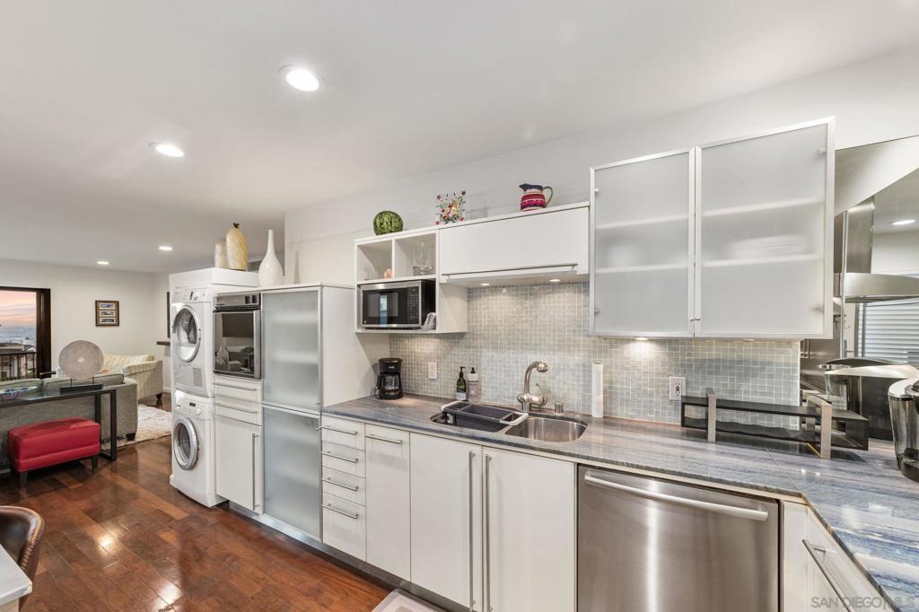 La Jolla - Residential Lease