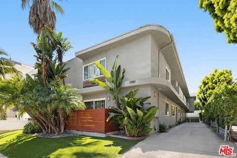 Photo of 11921 Goshen Avenue, Los Angeles, CA 90049 (MLS # 26655691)