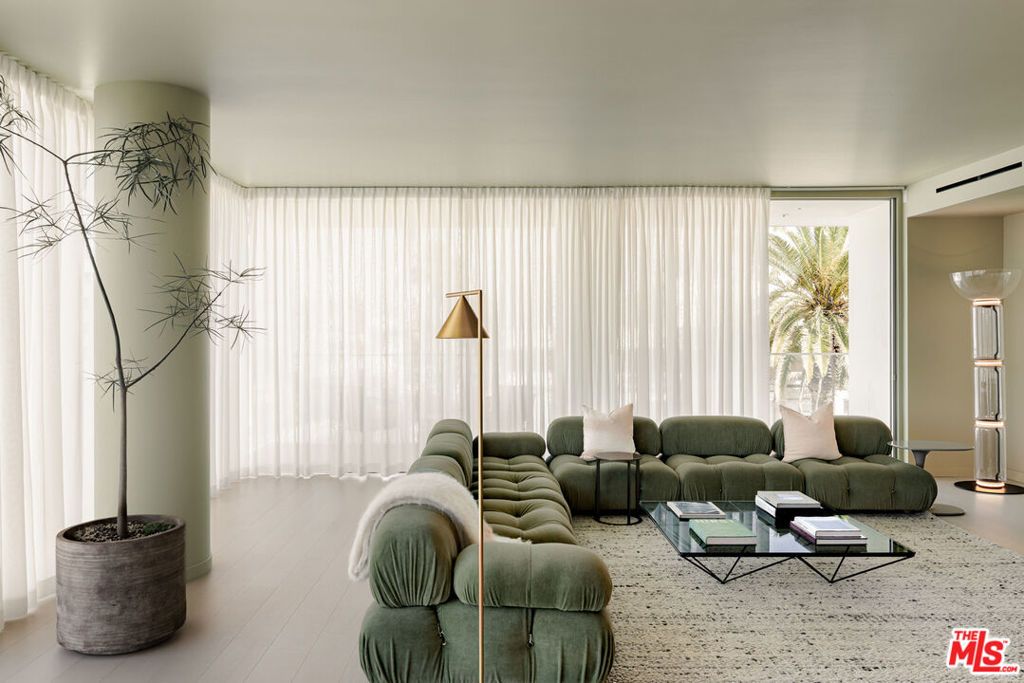 Photo of 9200 Wilshire Blvd Blvd #202W, Beverly Hills, CA 90212 (MLS # 25617829)