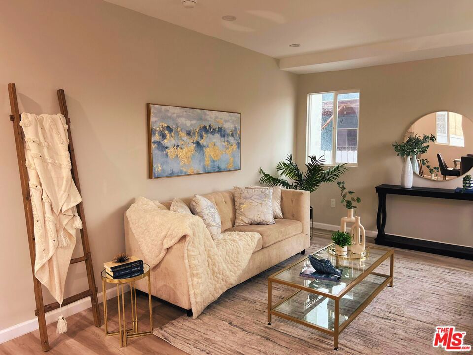 4144 Lennox Boulevard