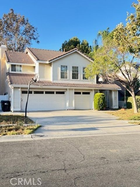 Photo of 2899 Amber Drive, Corona, CA 92882 (MLS # OC25074515)