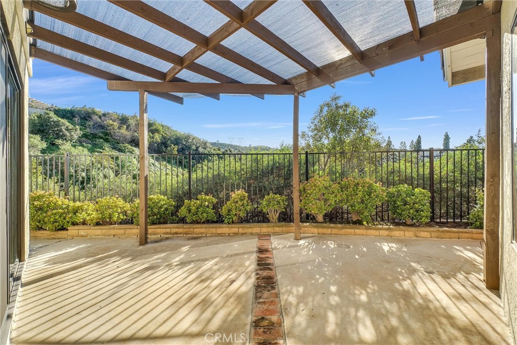 611 S Pathfinder Trail