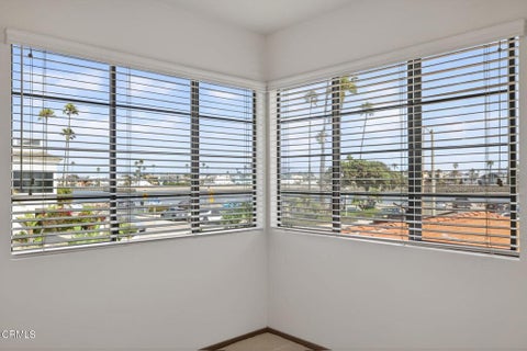 Tiny photo for 3009 Ocean Drive, Oxnard, CA 93035 (MLS # V1-38263)
