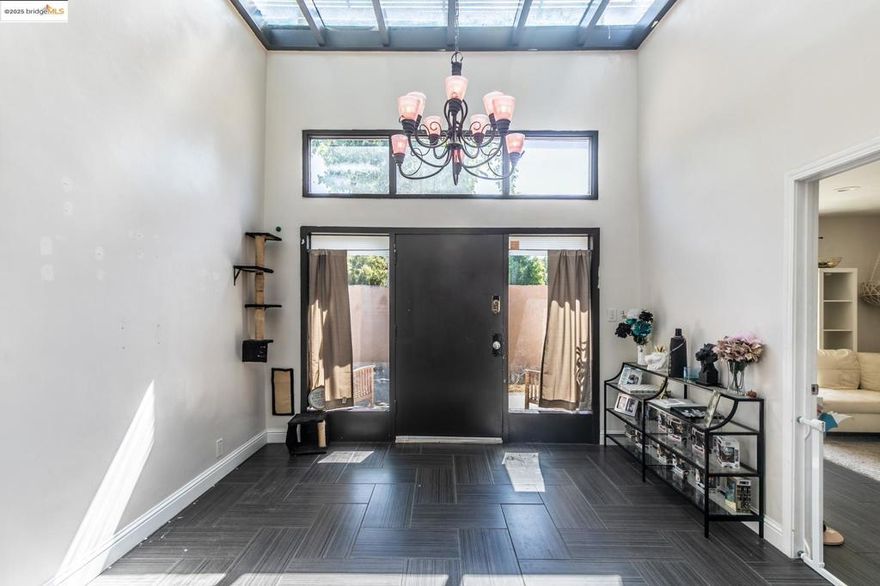 Don't miss out on this Beautiful Mid-Century home located near Modesto's Downtown area. This home features a nice open floor plan with nice high ceilings that offer a lot of natural light. 3 good sized bedrooms PLUS a bonus/flex room that would be a great office space, game-room, or extra-living area. 2 full modern bathrooms, a courtyard in the font and a nice sized backyard. Roof is newer as well. Must see to truly appreciate, stop by and take a look today!