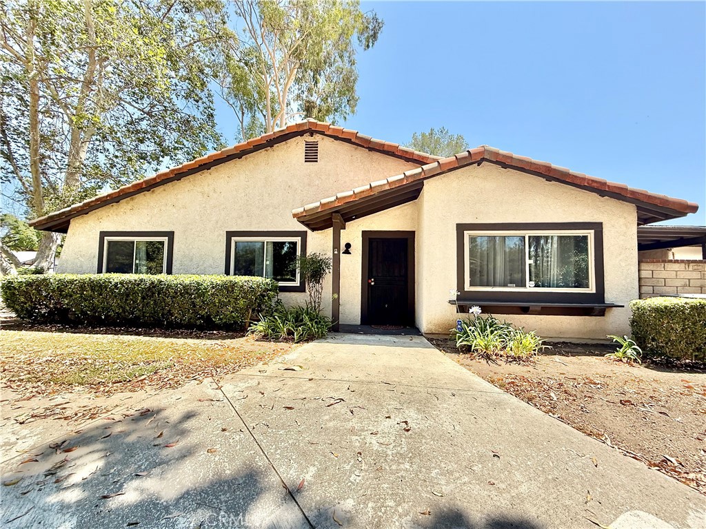 Outstanding Single Level 3 Bedroom with upgrades! This is an excellent opportunity for a spacious 3 bedroom with an elegant flow. Enter to the living room and you will find updated flooring throughout with No Interior Steps. With plenty of natural light and a lit ceiling fan the space is bright and cheery. The kitchen is Upgraded with quartz countertops, Stainless Steel refrigerator, stove, sink, and refrigerator. Plenty of pantry and cabinet space to are convenient. The bedrooms all feature a reach in closet with the primary bedroom having an en suite bathroom. Laundry is conveniently located in the Hallway closet with the water heater. The association also has amenities such as pool, spa & Clubhouse. Located near excellent schools, shopping, parks, & major transportation corridors. Don't miss out!