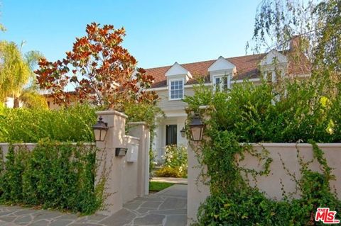 Photo of 10253 Valley Spring Lane, Toluca Lake, CA 91602 (MLS # 26660719)