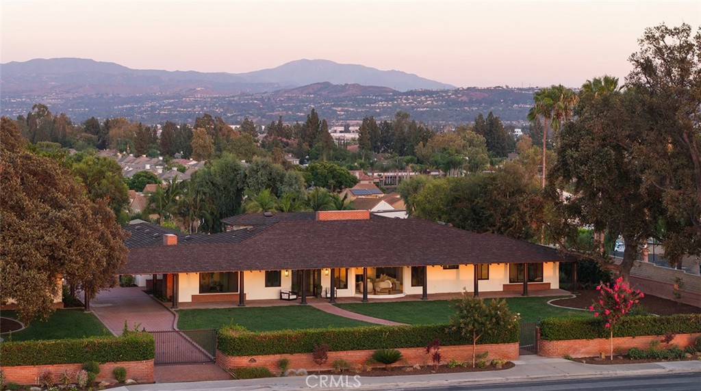 410 N Angelina Drive