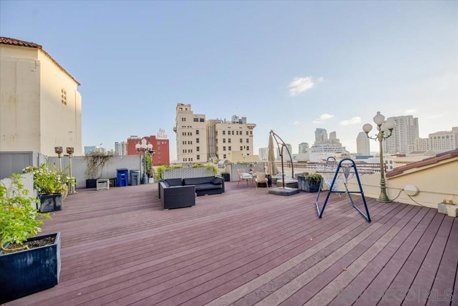 950 6th Ave 211