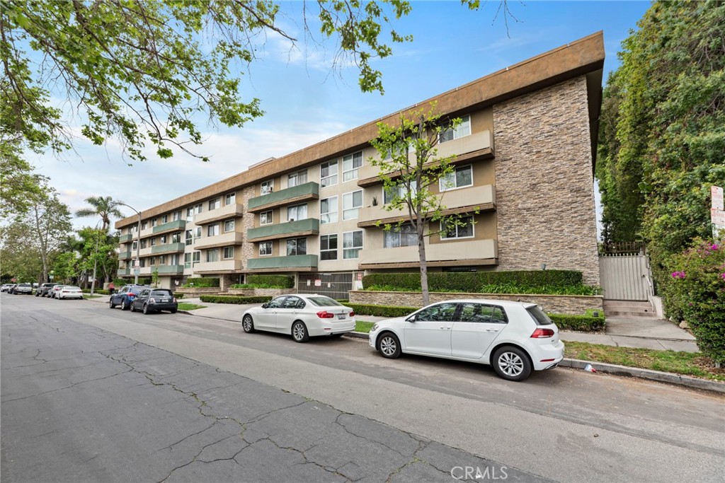 525 N Sycamore Avenue 333