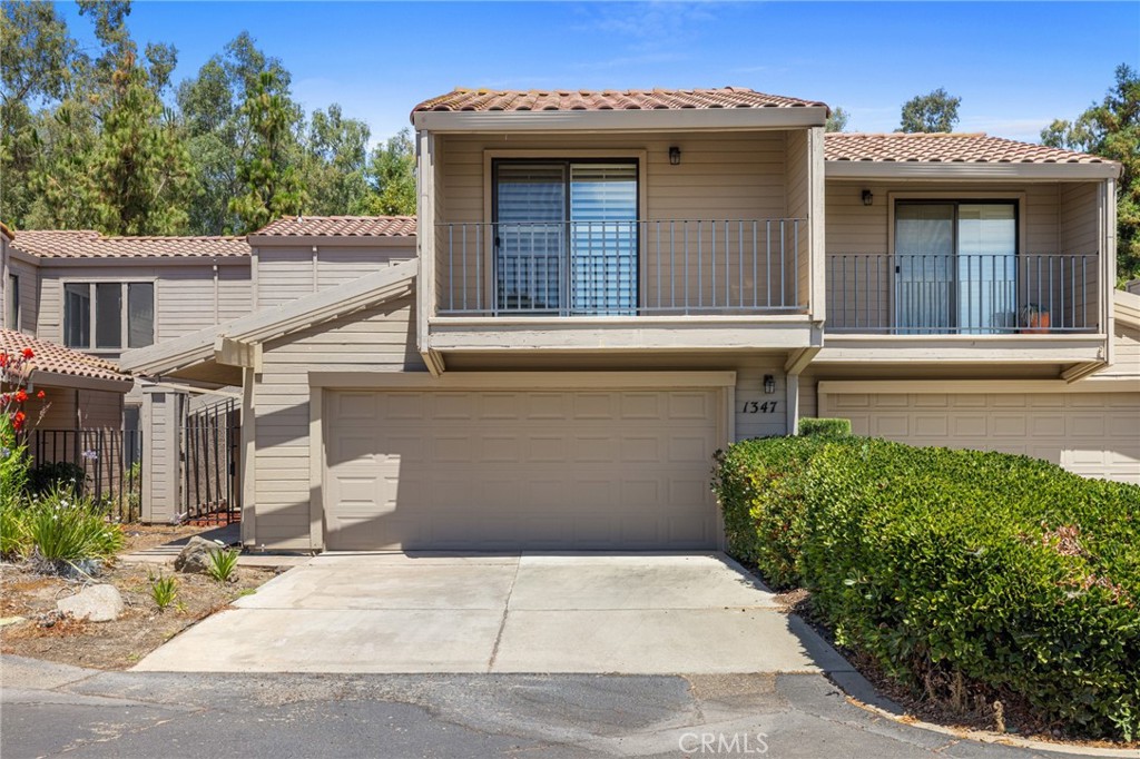 Welcome to 1347 Paseo Redondo Drive, a spacious 2-bedroom, 2.5-bath condo located in the desirable Paseo Del Verde Estates community. With 1,567 square feet of living space, this home offers soaring beamed ceilings, an open layout, and serene backyard views that overlook Fahren's Park. Enjoy the benefits of a well-maintained neighborhood that includes access to a sparkling community pool and clubhouse.
Perfect as a primary residence or an investment property, this condo is ideally situated near Merced College and UC Merced—making it a great option for students, faculty, or long-term renters. Don’t miss this opportunity to own a property in one of Merced’s most convenient and peaceful locations!
