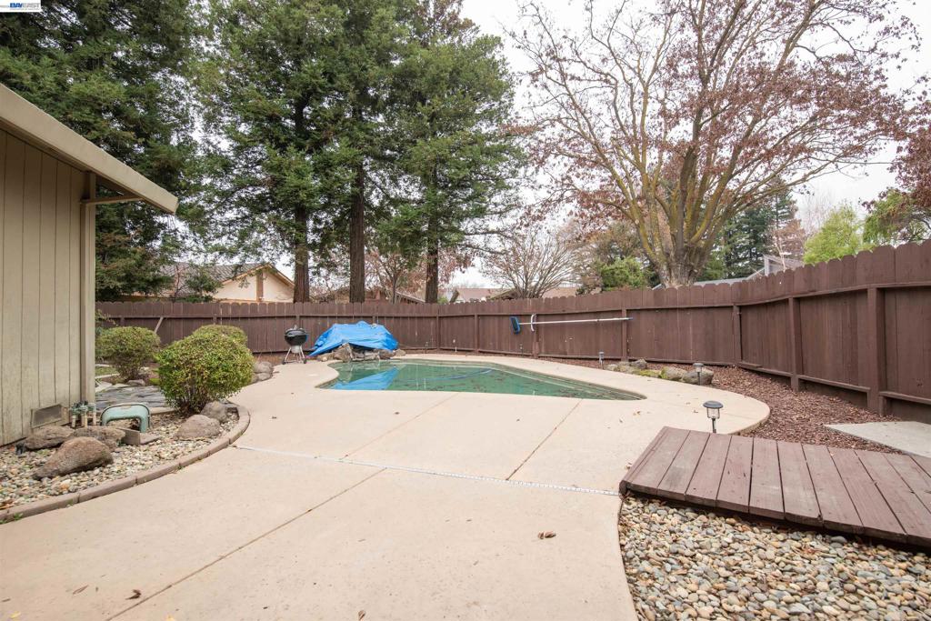 1336 HIDDEN GLEN DR