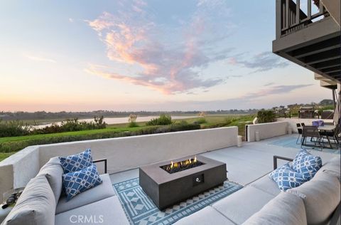 Photo of 303 Esperanza, Newport Beach, CA 92660 (MLS # NP26019377)