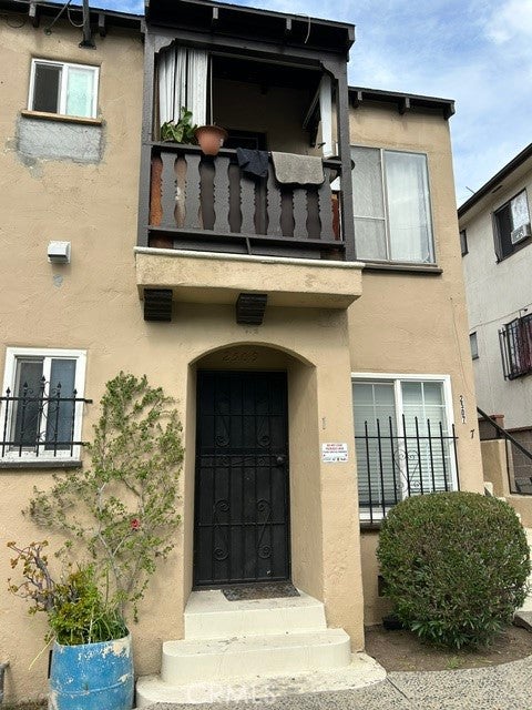 2507 W 4th
