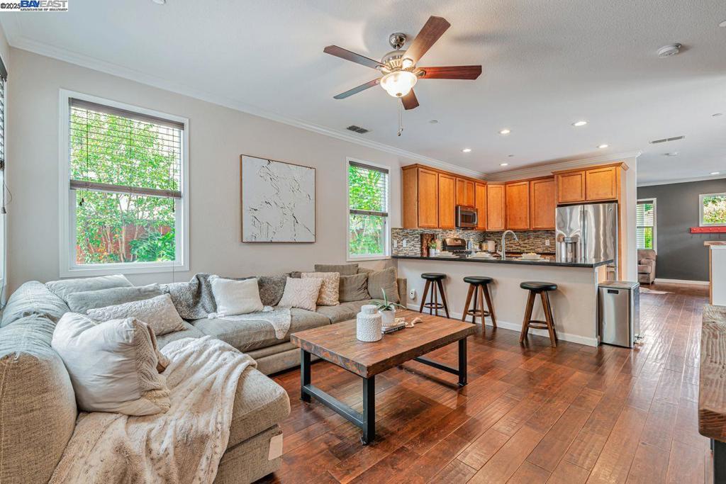 OLD MARTINEZ - Residential