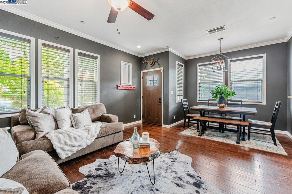 OLD MARTINEZ - Residential