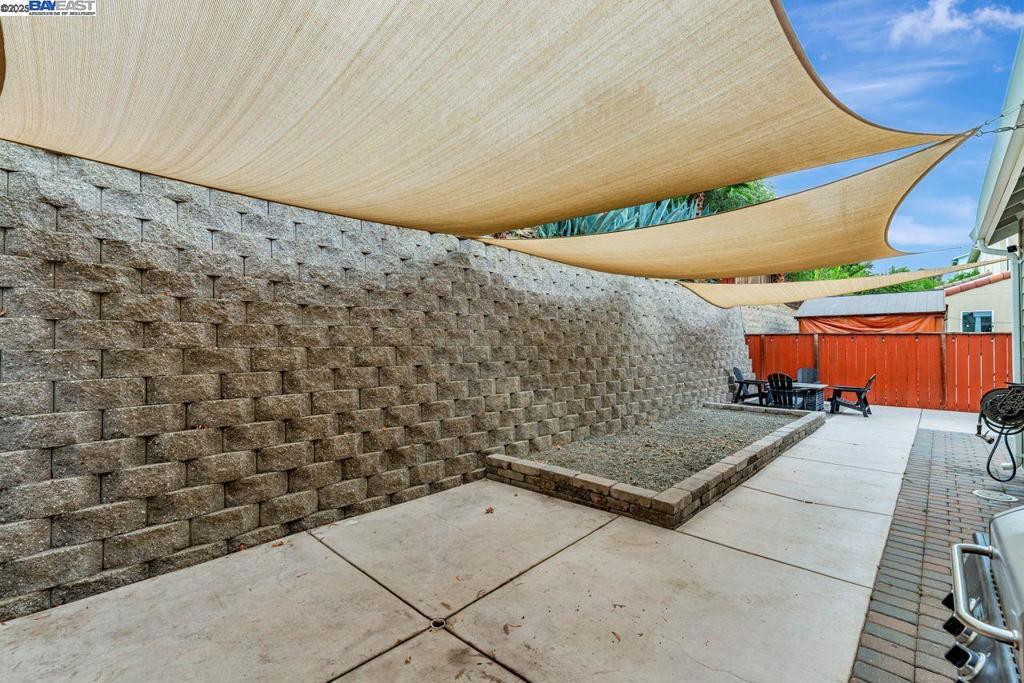 OLD MARTINEZ - Residential