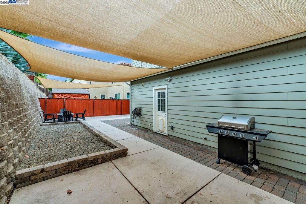 OLD MARTINEZ - Residential