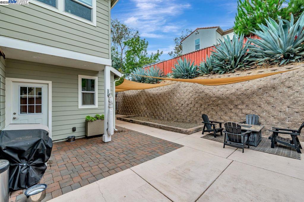 OLD MARTINEZ - Residential