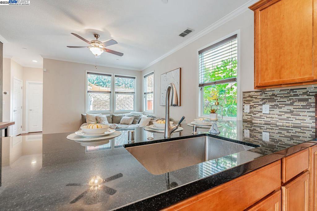 OLD MARTINEZ - Residential