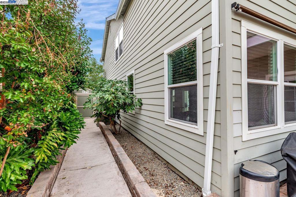 OLD MARTINEZ - Residential