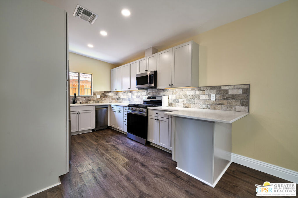 La Quinta Cove - Residential Lease