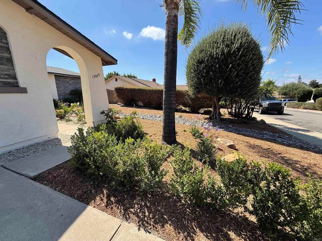 13849 Olive Park