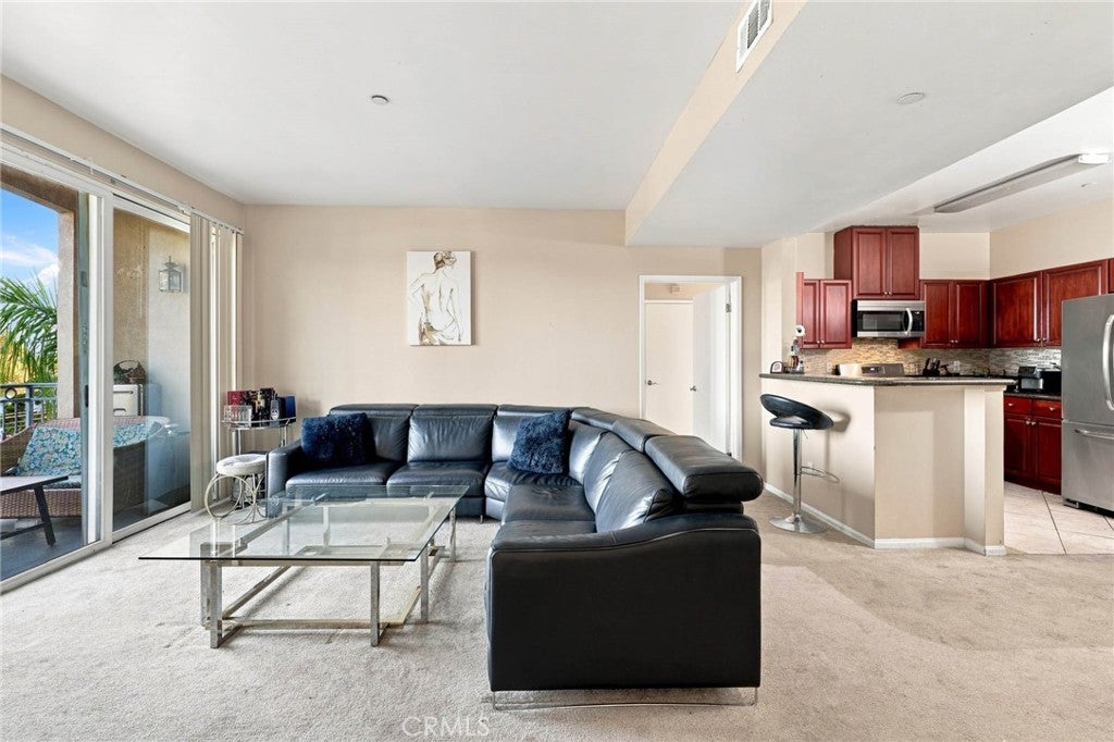 13941 Sherman Way 407