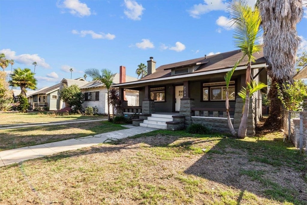 2134 W 29th