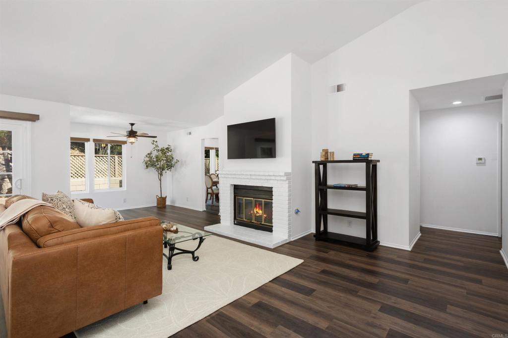 322 Mahogany Glen