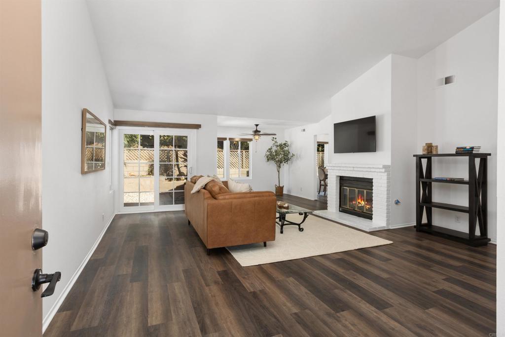 322 Mahogany Glen