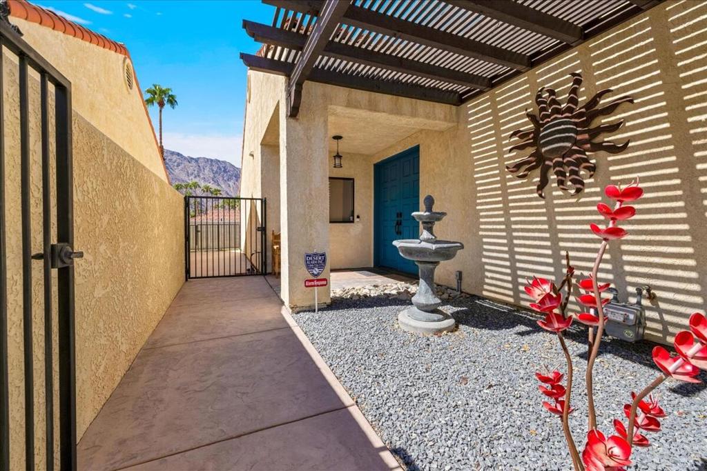 49455 Avenida Club La Quinta
