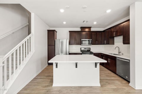 Tiny photo for 675 Earl Joseph Drive, Camarillo, CA 93010 (MLS # V1-36111)