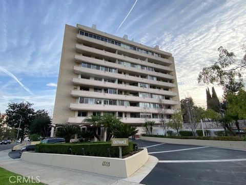 Photo of 1333 S Beverly Glen Blvd #108, Los Angeles, CA 90024 (MLS # SR26021704)