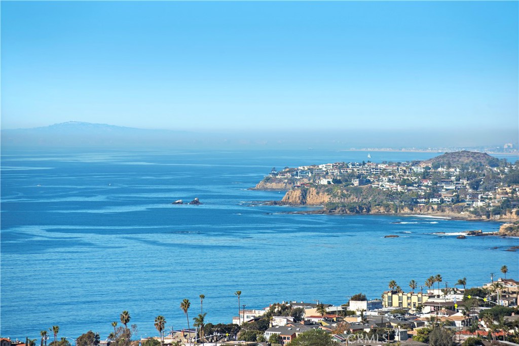 2173 Crestview Drive