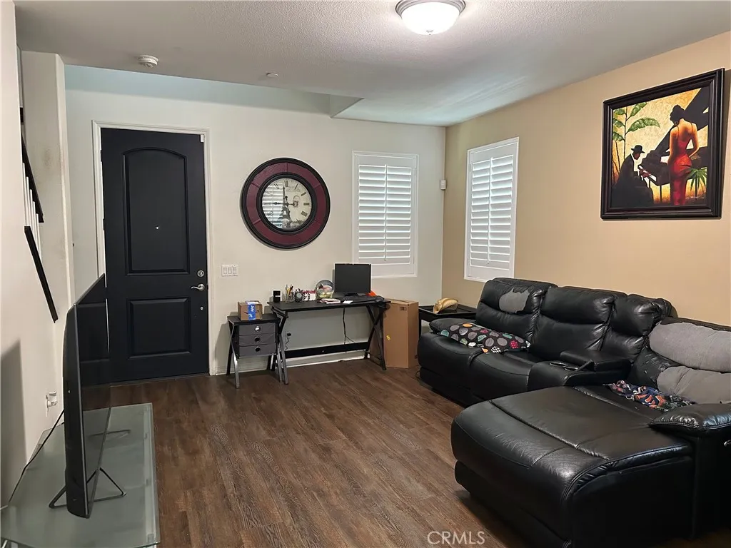 Grand Terrace, California 92313, United States, 3 Bedrooms Bedrooms, ,3 BathroomsBathrooms,Residential,Active,227244